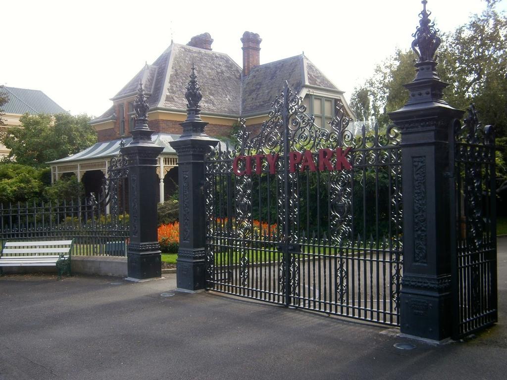 Ellie'S Place On City Park Launceston Zimmer foto